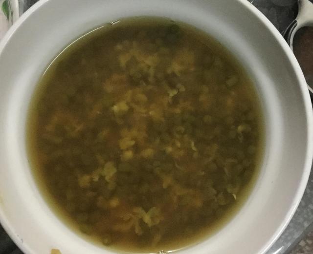 绿豆汤（终于不是红色的啦哈哈哈）