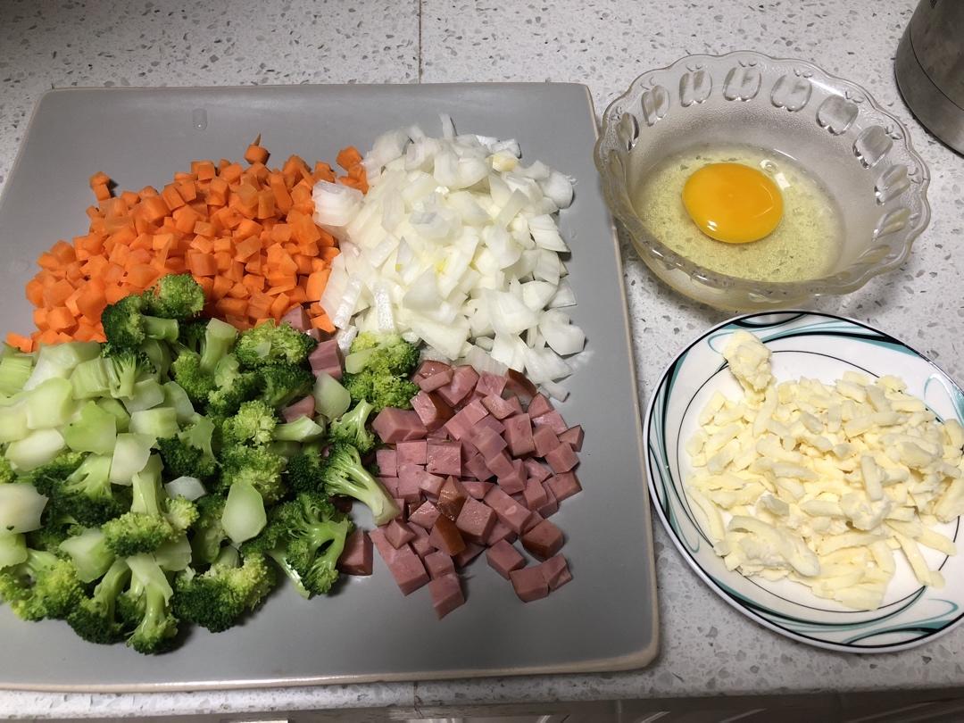 奶酪腊肠杂蔬炒饭