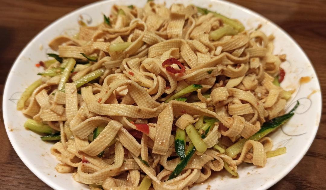 零失败‼️比辣条还好吃百倍〰️香辣豆皮