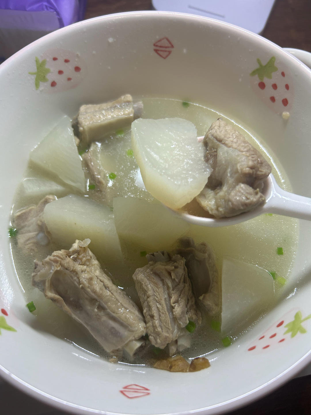 萝卜炖排骨-秋冬懒人汤