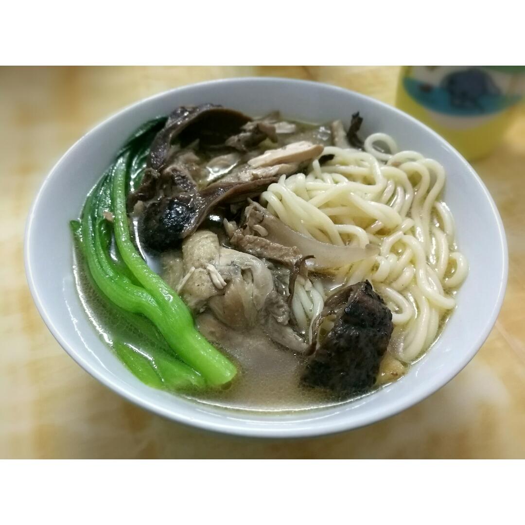 黑虎掌鸡汤