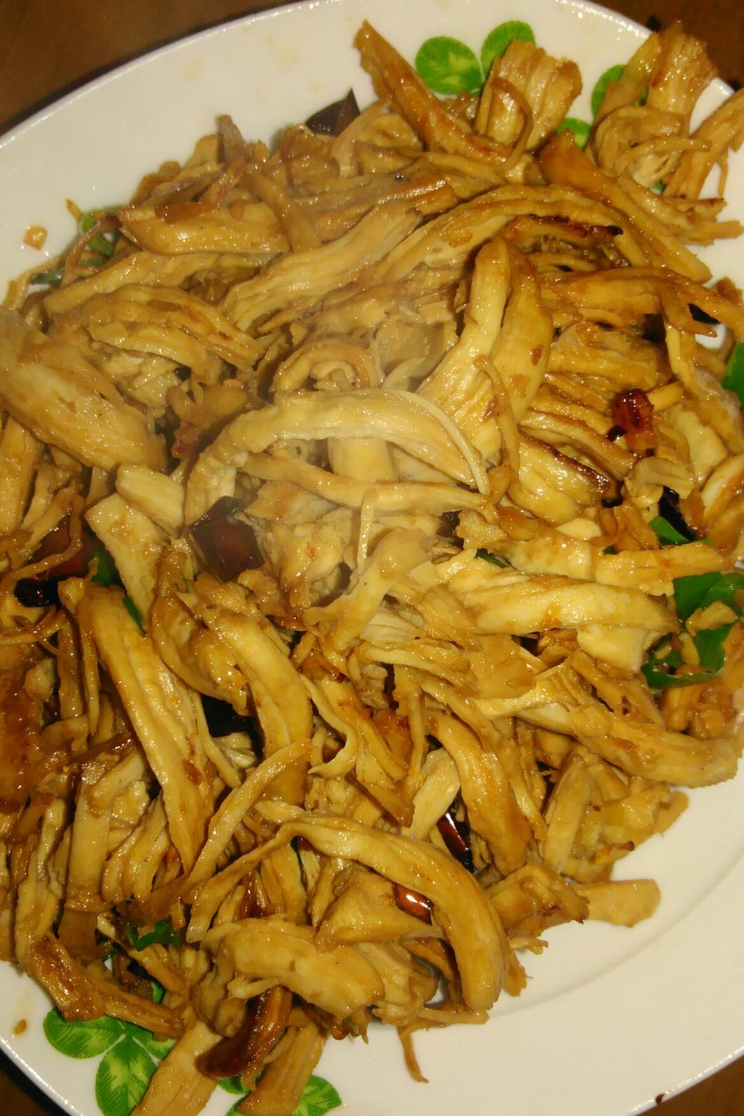 幸福很简单mm做的香辣鸡丝