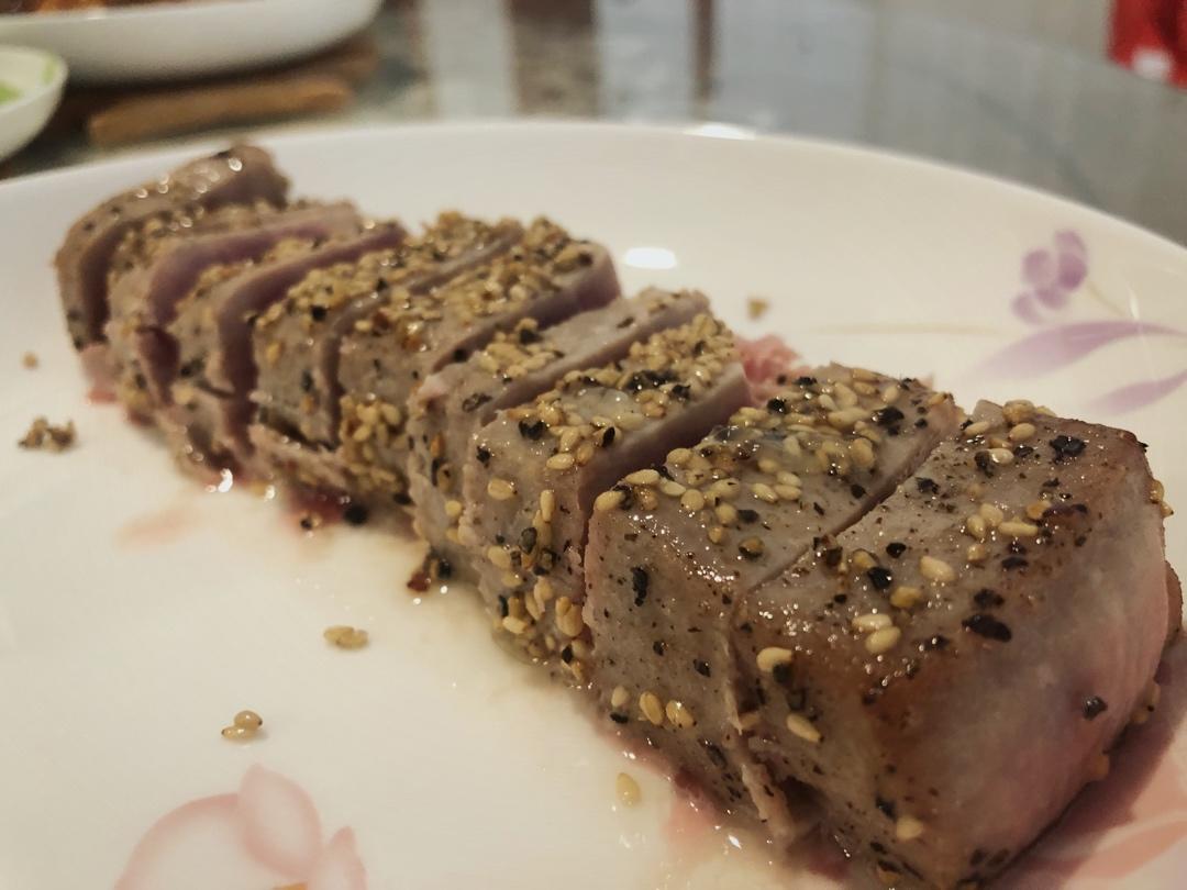 嫩煎金枪鱼Seared Ahi Tuna