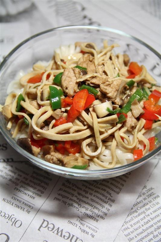 董太的私方菜--豆丝儿面的做法