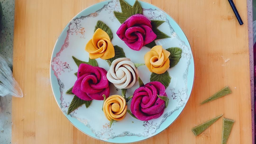 玫瑰花奶香馒头