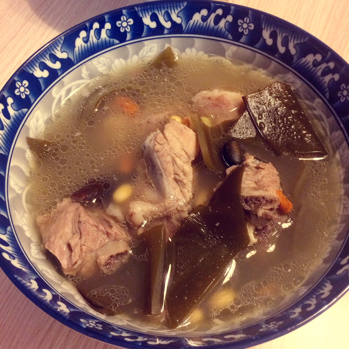 黄豆海带排骨汤