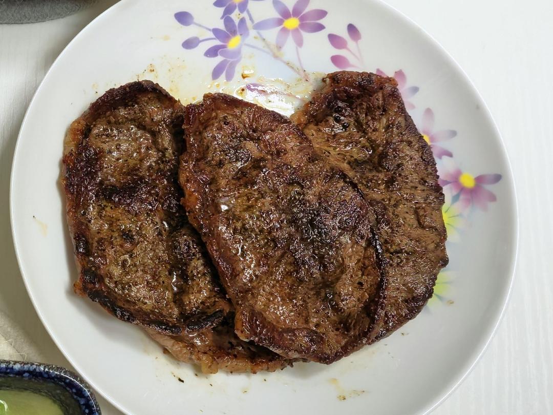 黑椒牛排