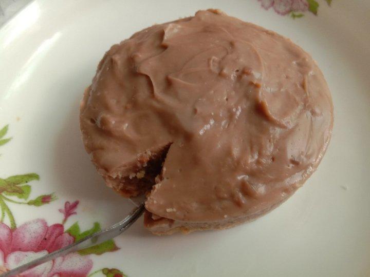 只需4种材料免烤的巧克力蛋糕