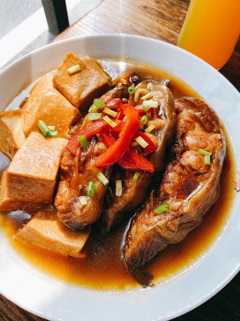 鲶鱼炖豆腐