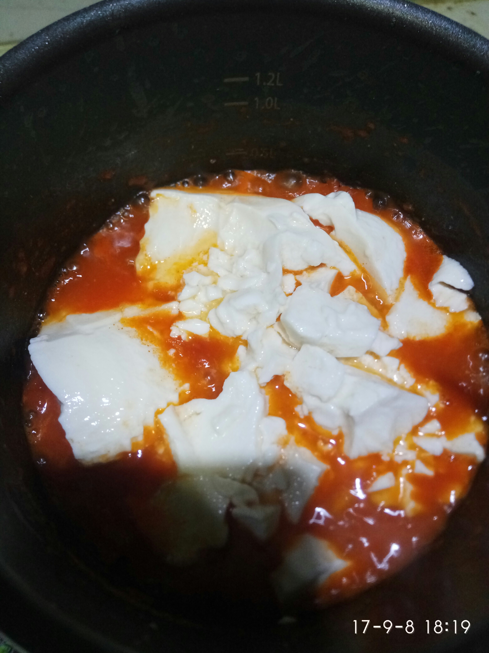 西红柿内酯豆腐，糊弄孩子的两分钟快手菜