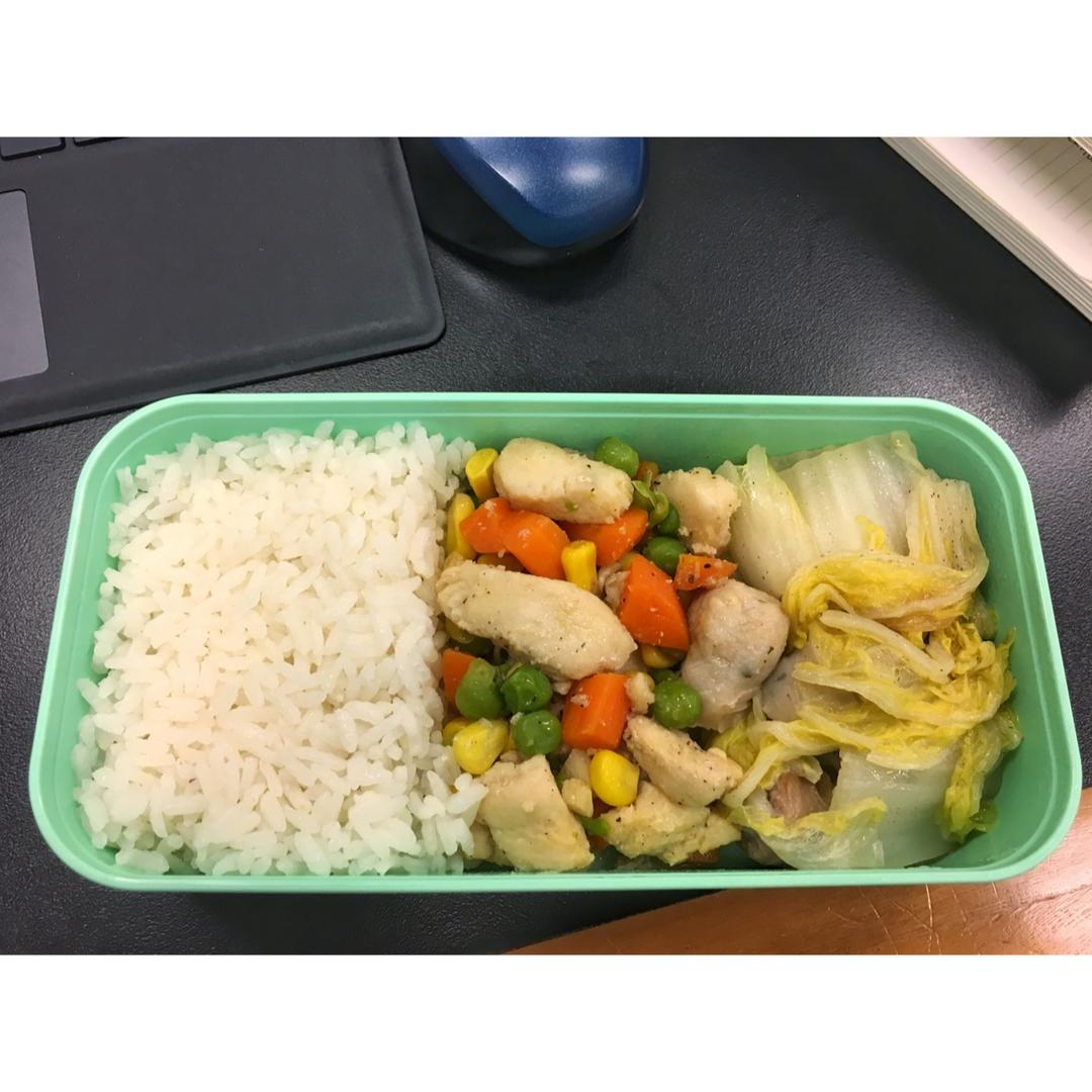 王小贱sw做的办公室/图书馆便当