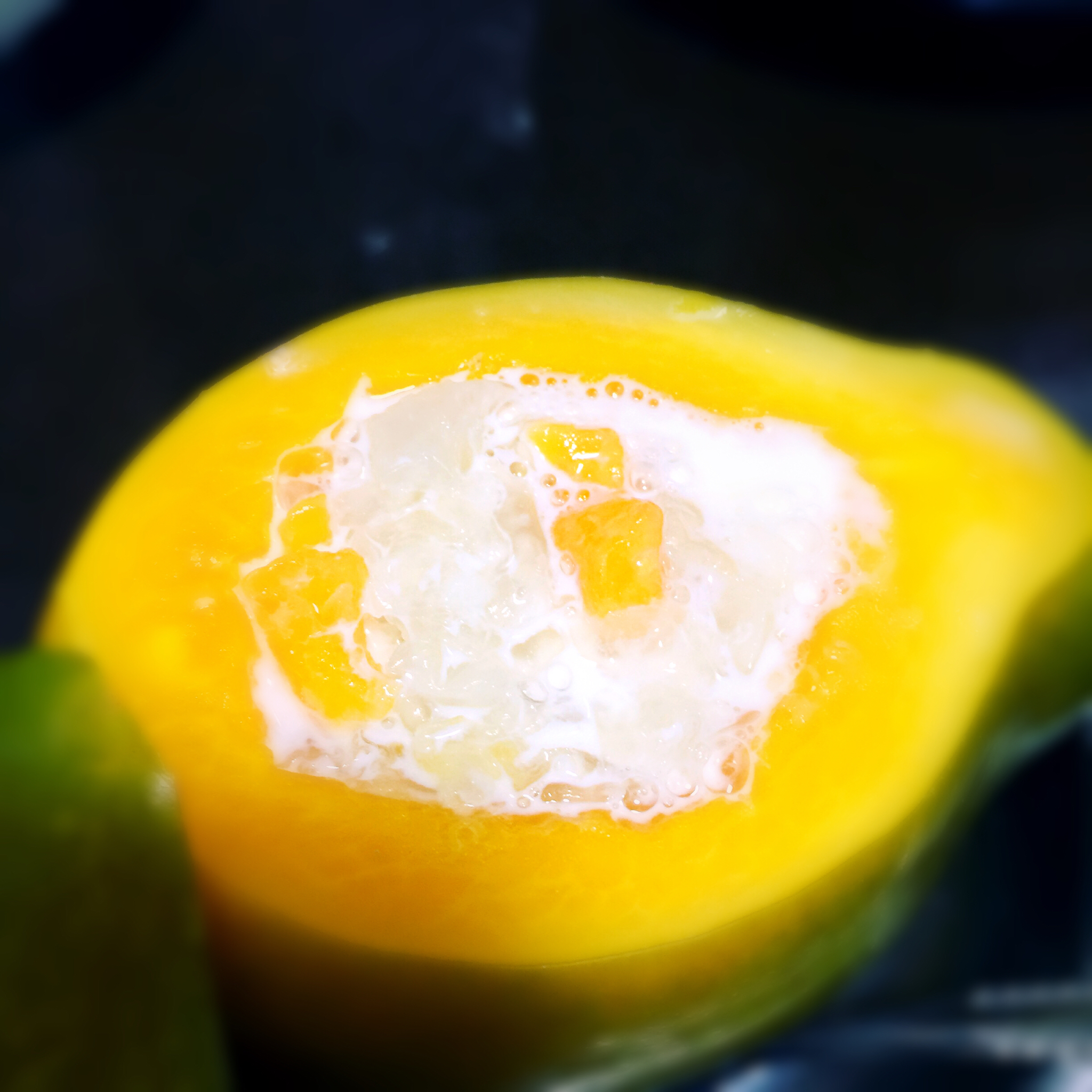冰糖银耳牛奶炖木瓜