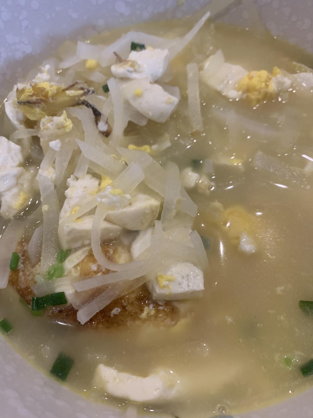 清淡白萝卜丝汤的做法