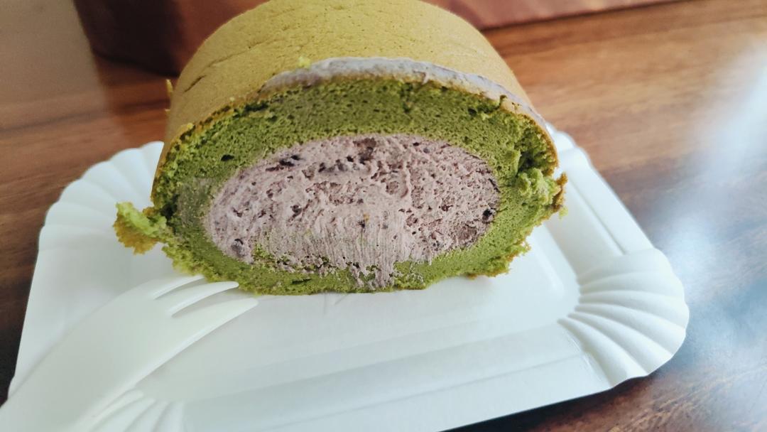 抹茶奥利奥蛋糕卷的做法