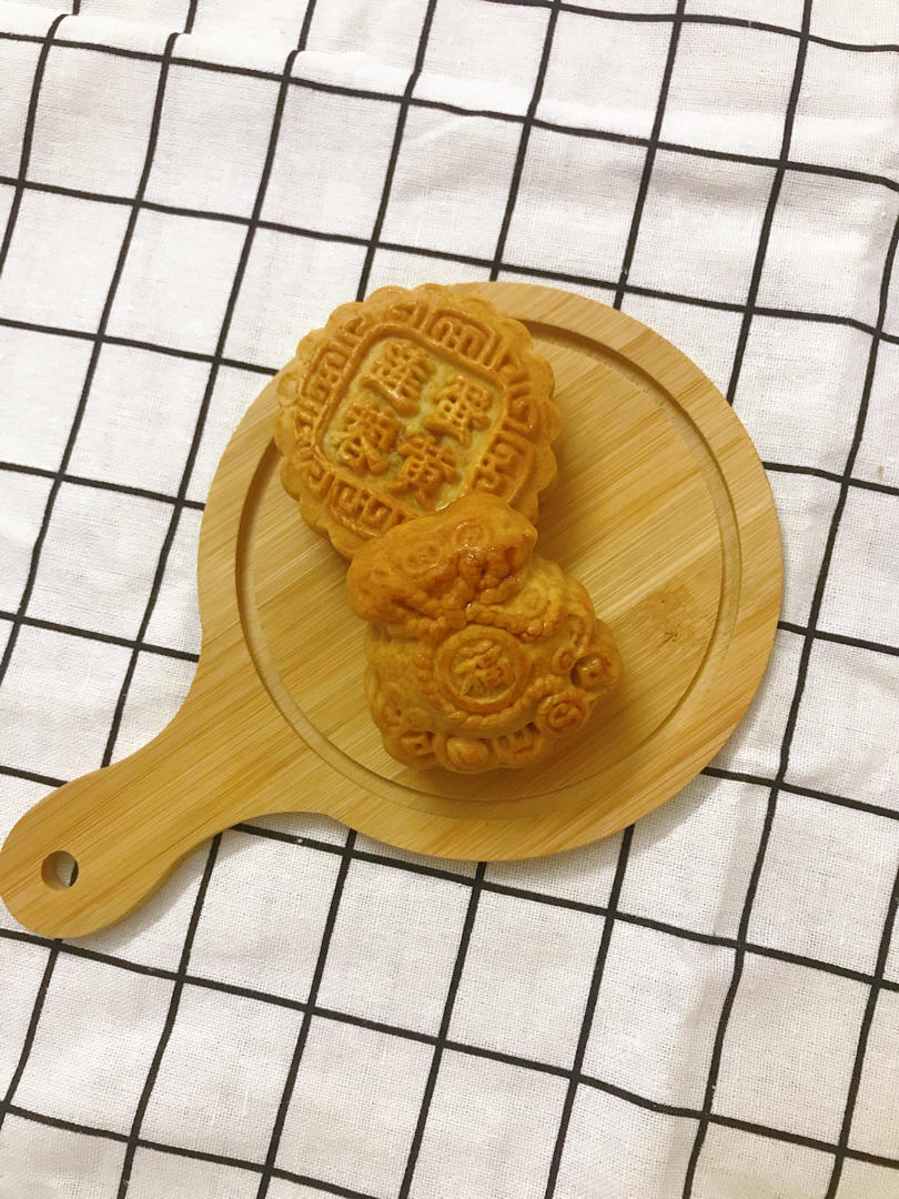 莲蓉月饼