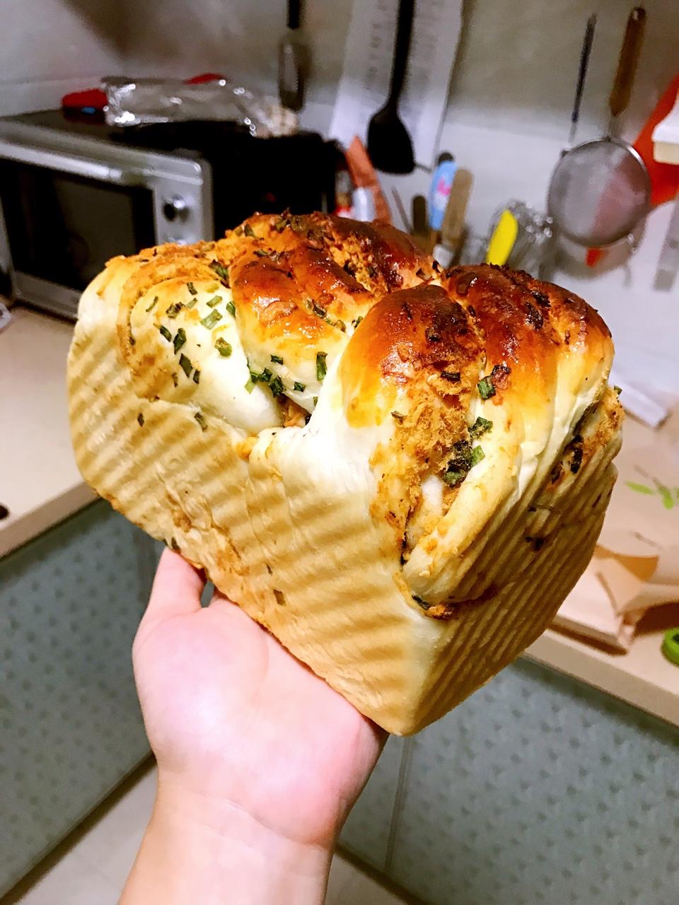 香葱肉松手撕吐司