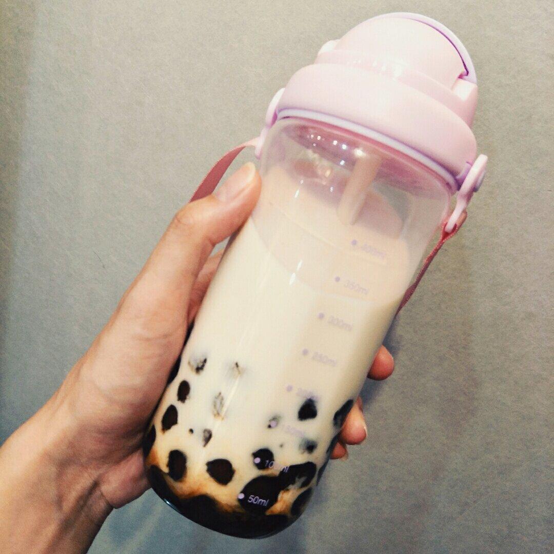 黑糖珍珠鲜奶-在家喝鹿角巷