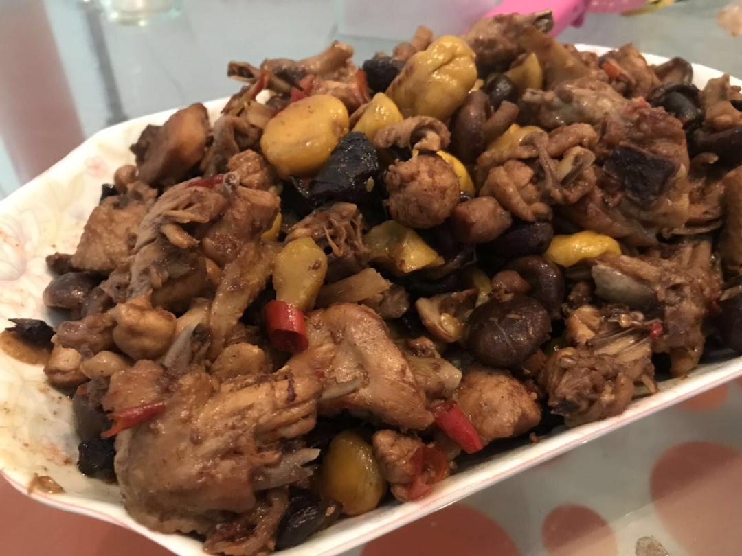 【栗子烧鸡】鸡肉都给你吃，栗子归我~