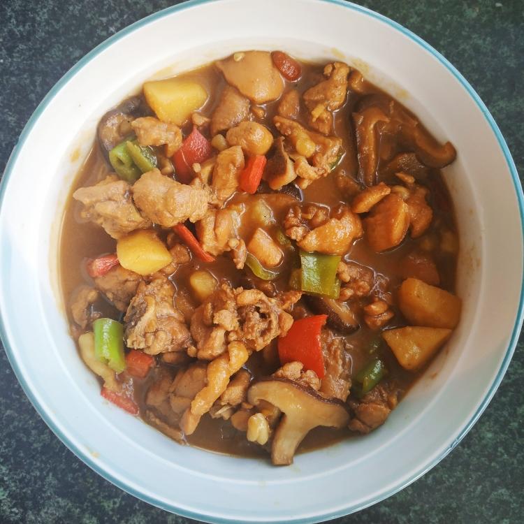 黄焖鸡米饭(土豆)的做法