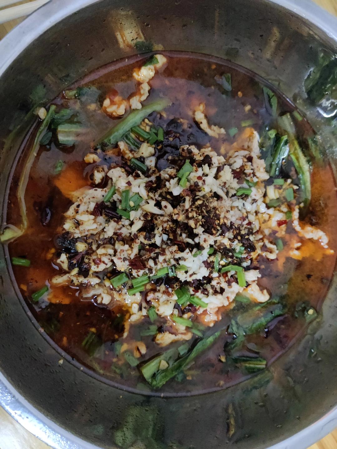 厨师长教你：“水煮肉片”的正宗做法，这味道真的很四川