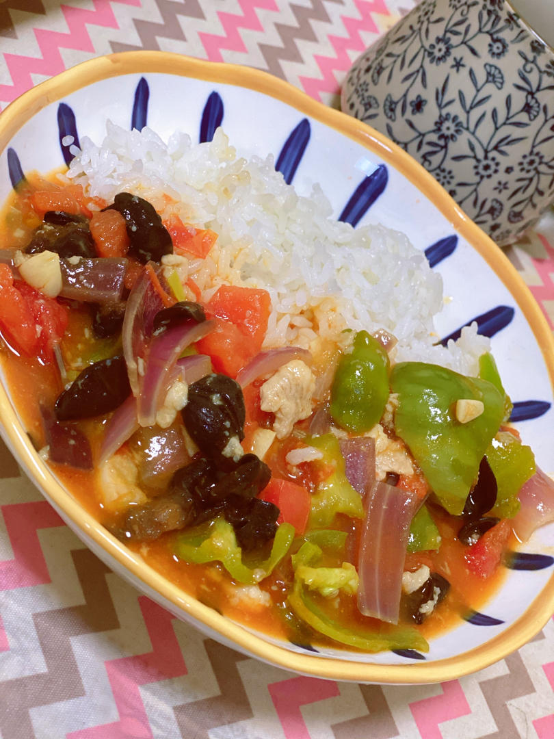 新疆过油肉拌面