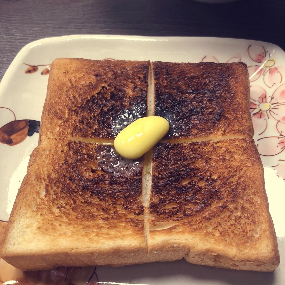 黄油吐司