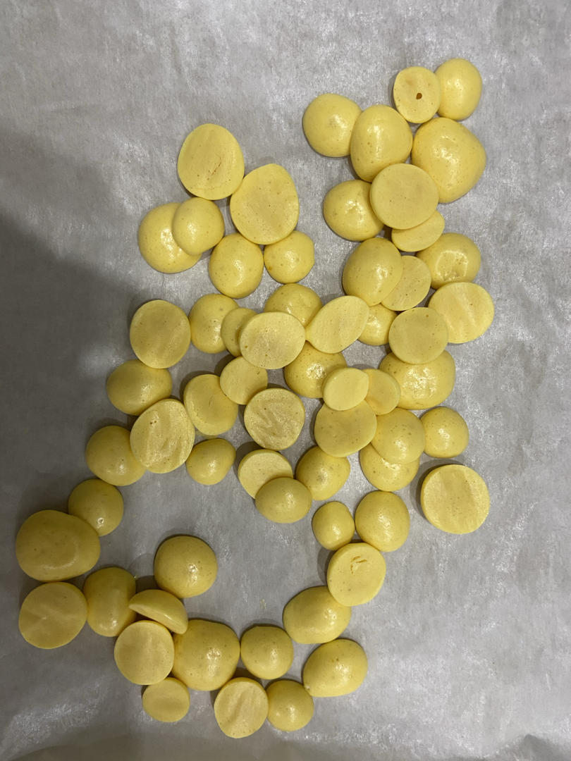 入口即化的无添加蛋黄溶豆