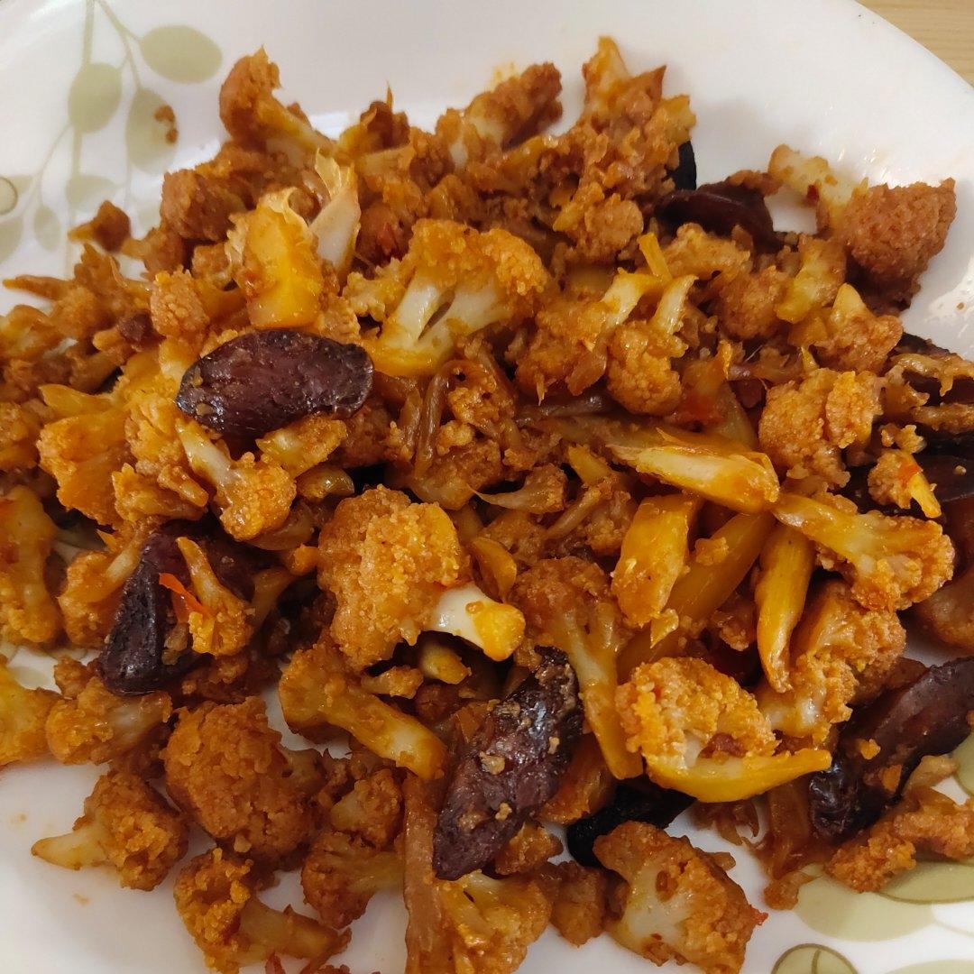 家常菜‼️做法简单 ‼️干锅腊肠花菜‼️巨下饭‼️