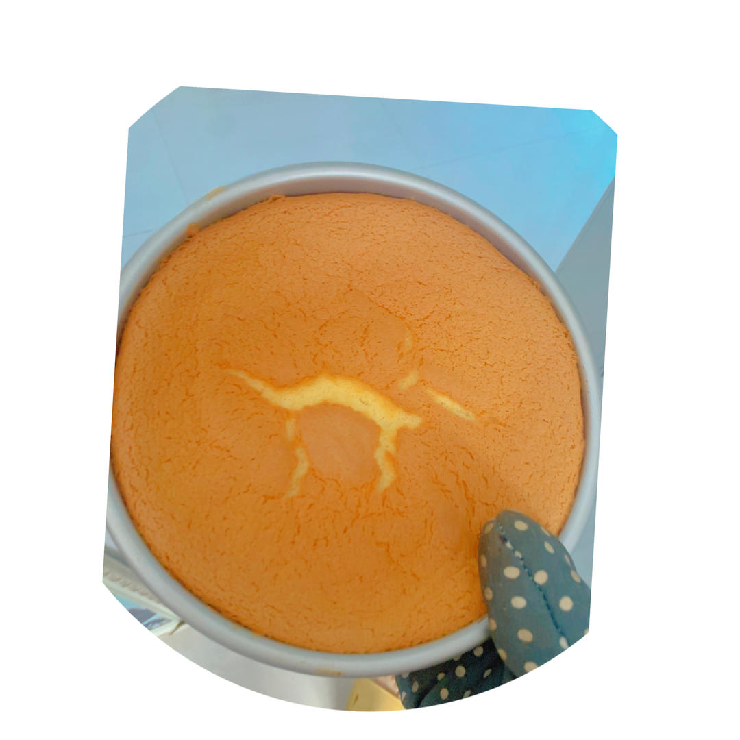 不凹底不塌陷的完美戚风蛋糕