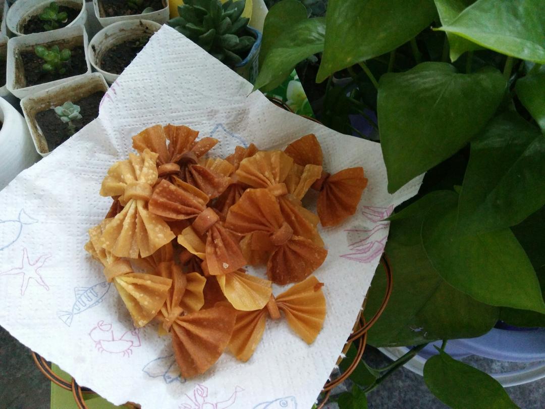 酥香蝴蝶结
