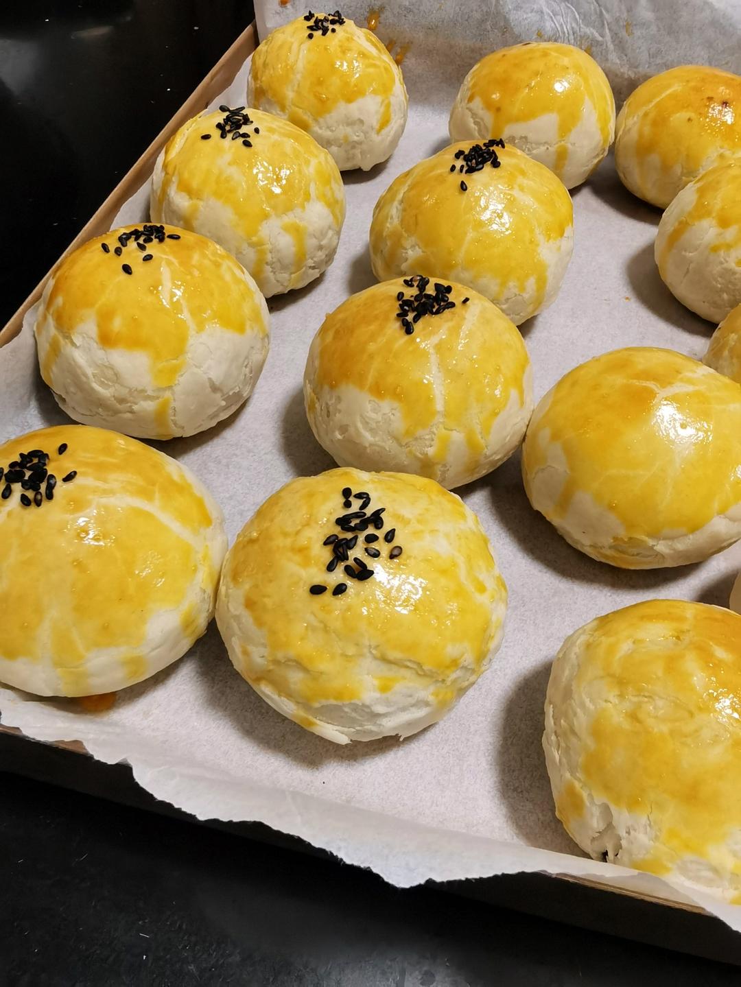 蛋黄酥酥酥（超级奶香黄油版）