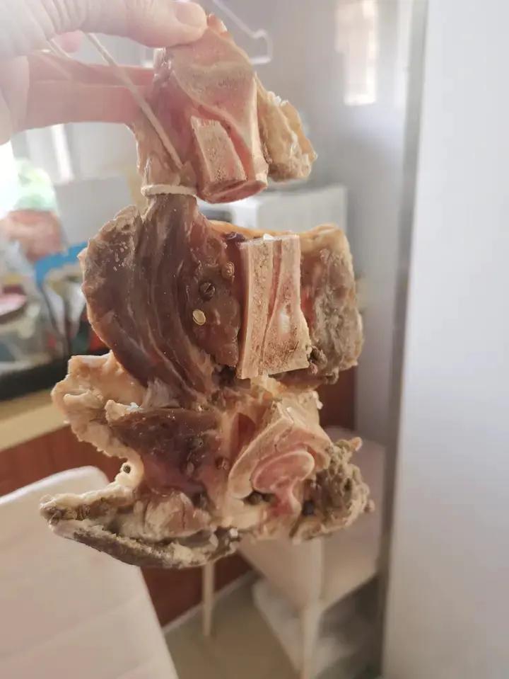 超好吃的风干小蹄膀