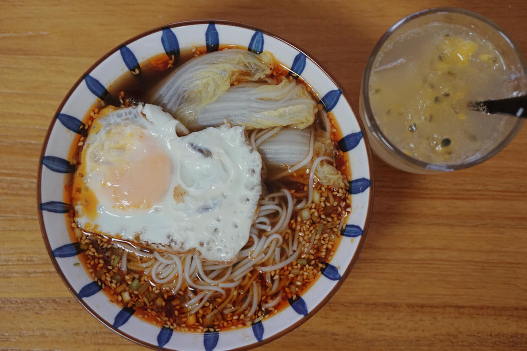 酸汤面