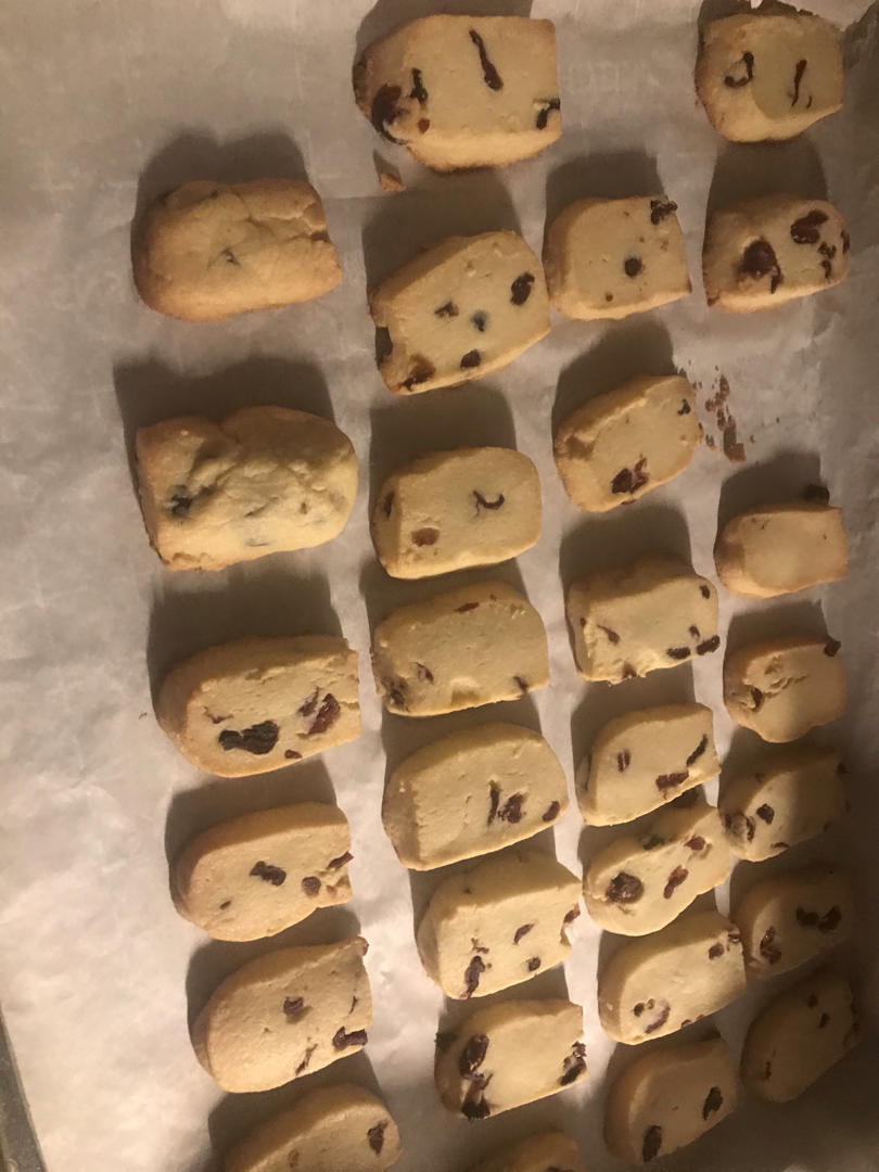 奶香浓郁酸甜酥脆的蔓越莓黄油曲奇