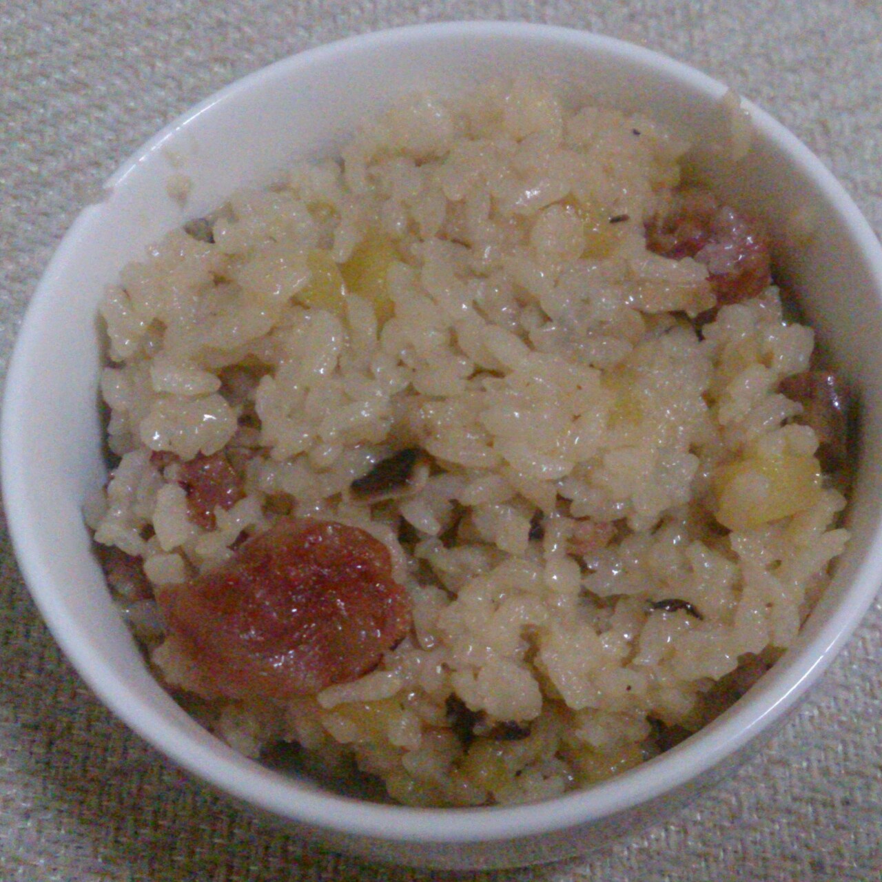 电饭锅香菇香肠饭(●´∀｀●)