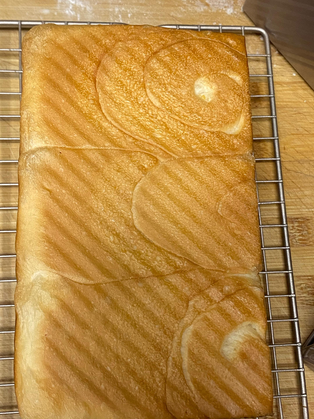 均价10元，月售2万的手撕吐司，就这？