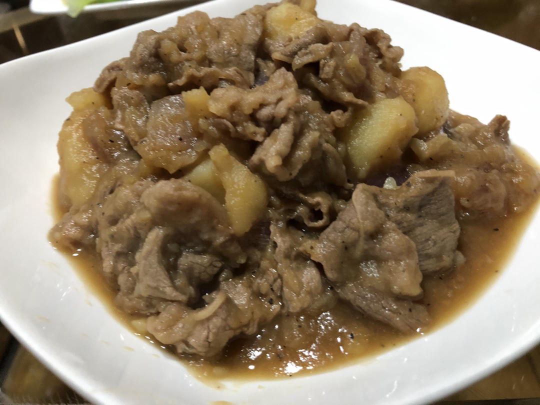好吃到舔碗底的土豆肥牛拌饭
