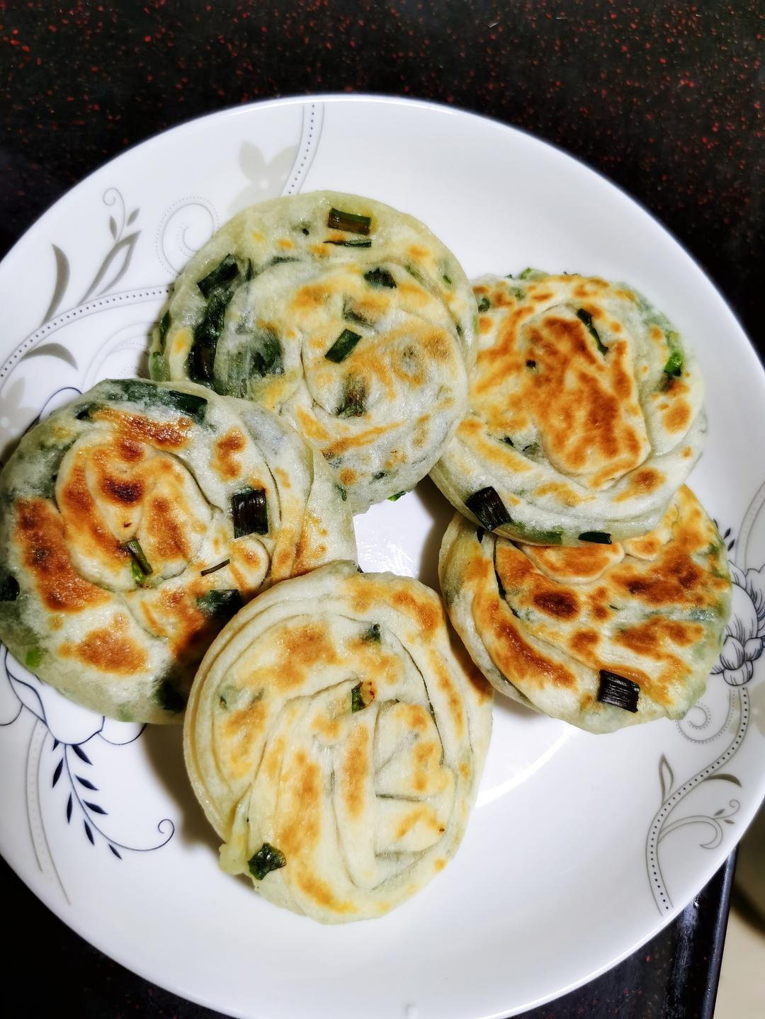 家常葱油饼