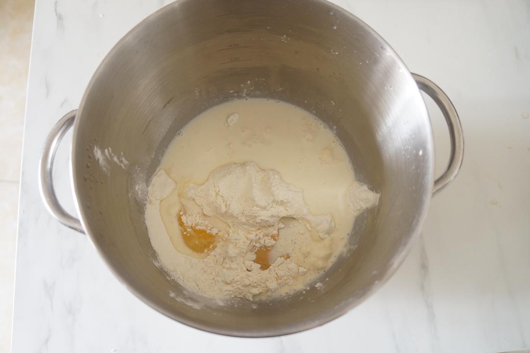 纯奶手撕吐司的做法 步骤1