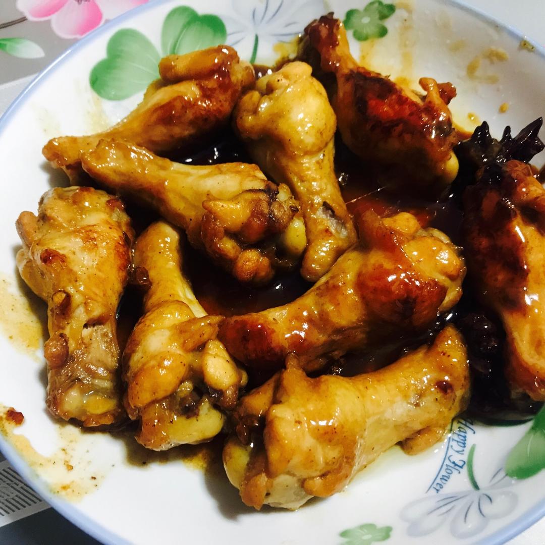 励志做个美女界的主厨做的红烧啤酒鸡腿