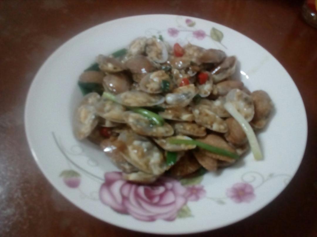 蒜香炒花甲