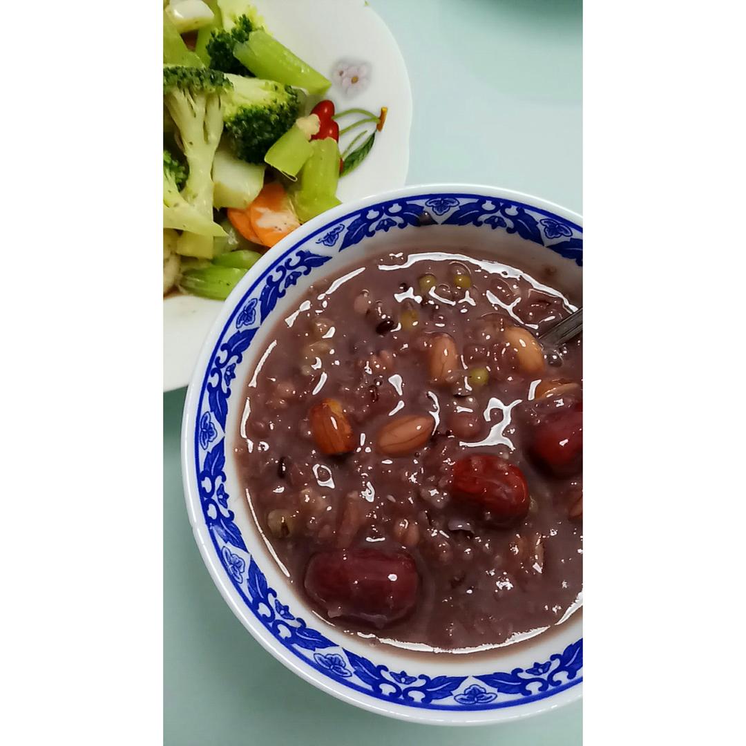 我爱烘焙5252做的腊八粥
