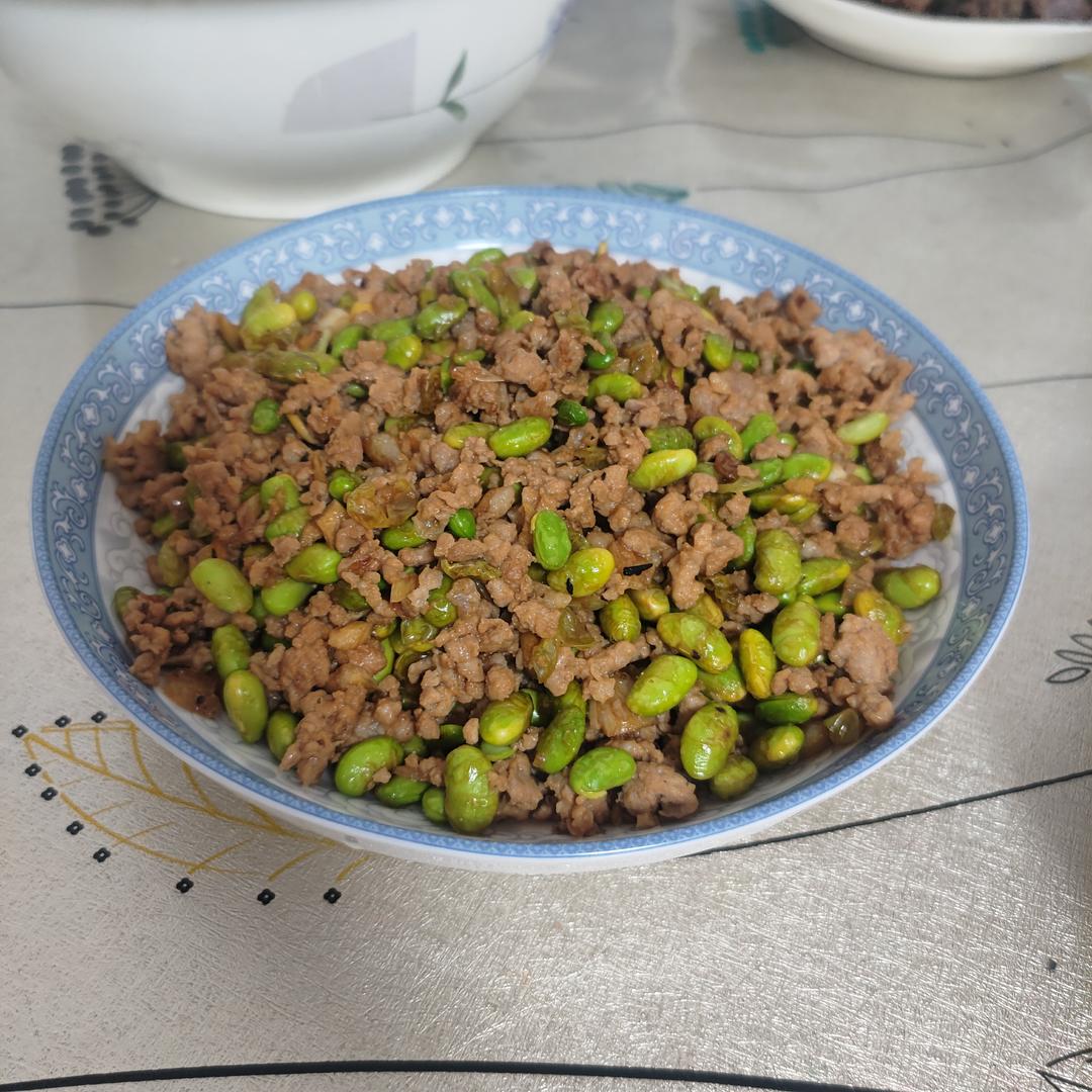 毛豆炒肉末