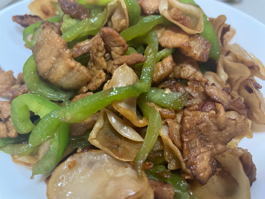 厨师长教你：“小炒肉”的家常做法，家常味很浓郁，先收藏起来