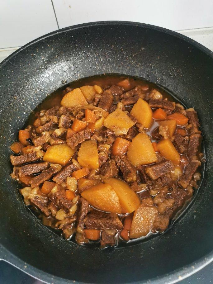 红烧土豆胡萝卜牛腩【简单详细版】