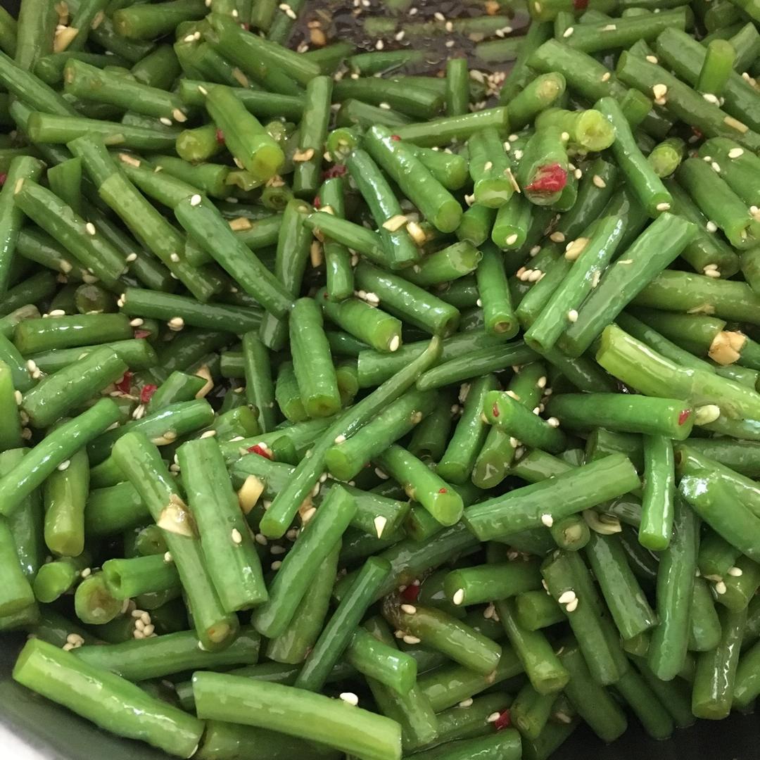 厨师长教你：“凉拌长豆角”的家常做法，夏天没食欲，很适合开胃