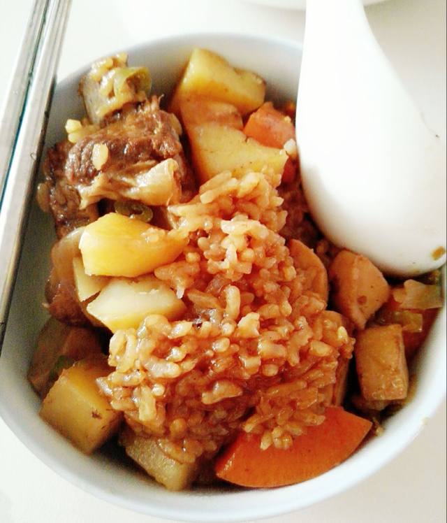 排骨焖饭