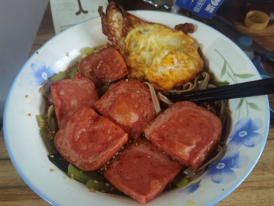 酸辣开胃❗️好吃到连汤汁不剩～酸汤面