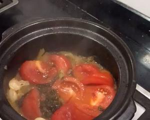 🍅番茄酸菜牛肉煲的做法 步骤2