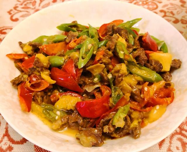 芒果炒牛肉的做法